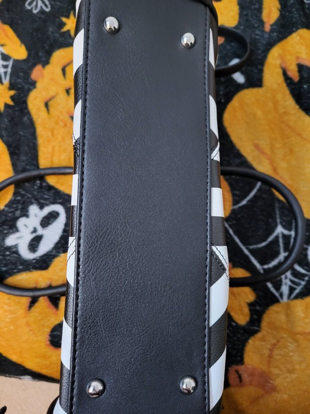 Never Trust The Living Handbag Killstar New without tags - Picture 4 of 4